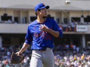 mlb:-los-mets-pierden-a-kodai-senga,-soto-pega-doble