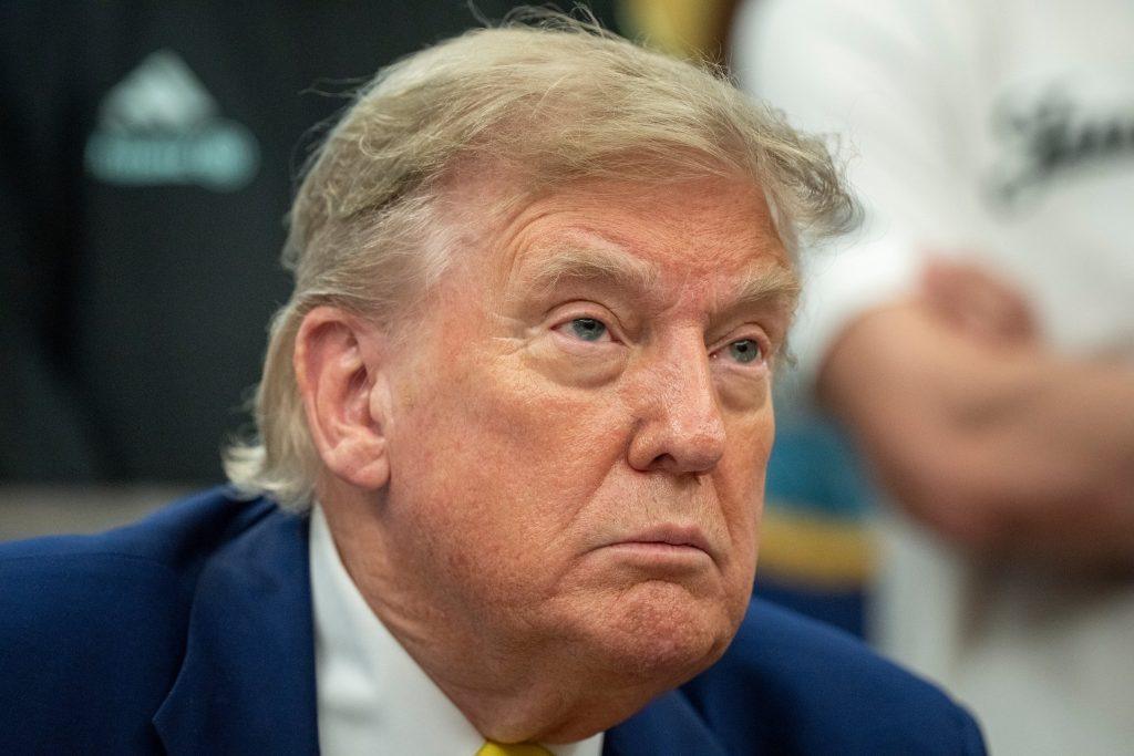 el-tribunal-supremo-permite-que-trump-continue-las-deportaciones-a-terceros-paises
