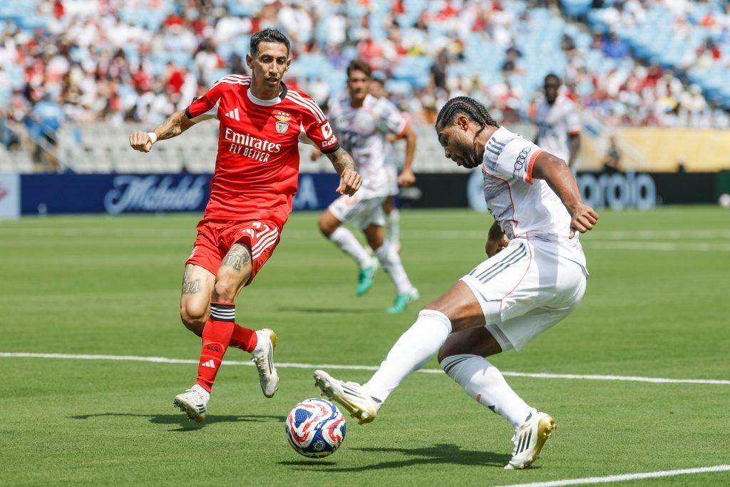 el-eterno-di-maria-somete-al-bayern-y-pone-al-benfica-en-octavos-como-lider-de-grupo