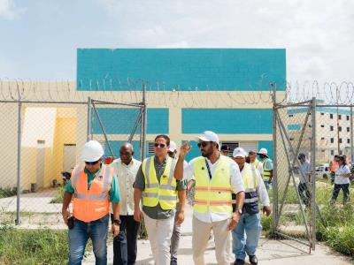 titular-del-mived-carlos-bonilla-supervisa-carcel-las-parras