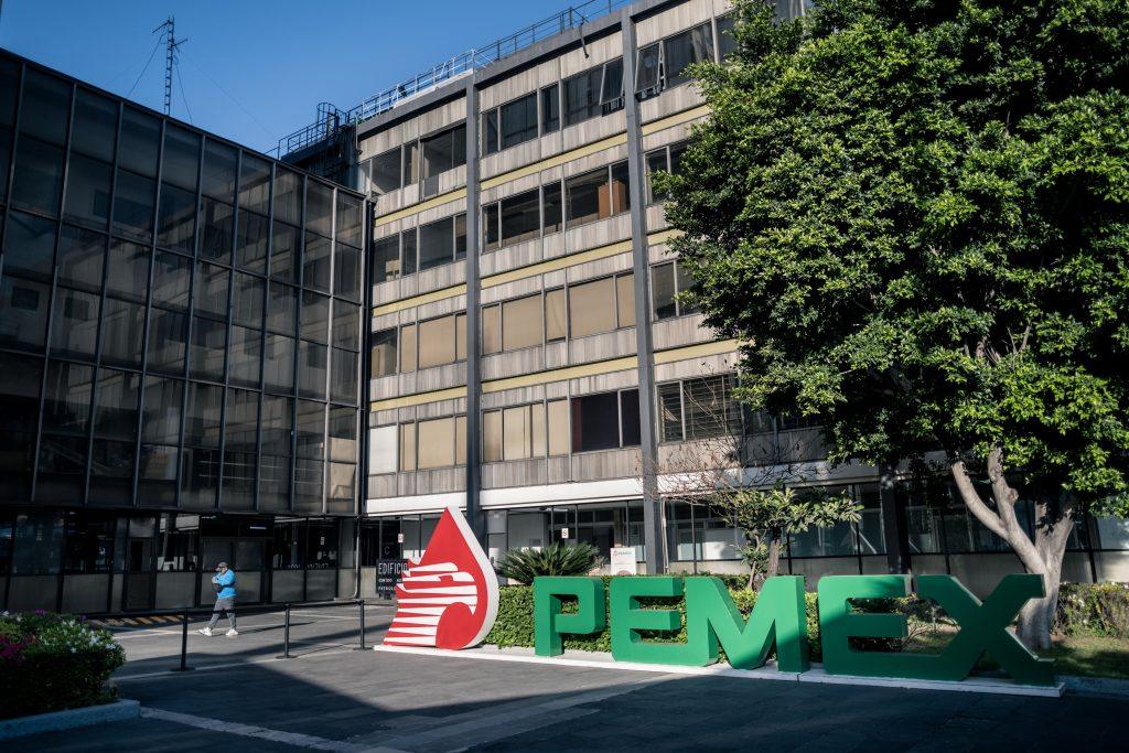 mexico-coloca-12.000-millones-de-dolares-en-bonos-para-ayudar-a-pemex
