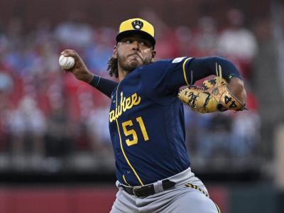 mlb:-freddy-peralta-sale-sin-decision-en-derrota-de-los-cerveceros
