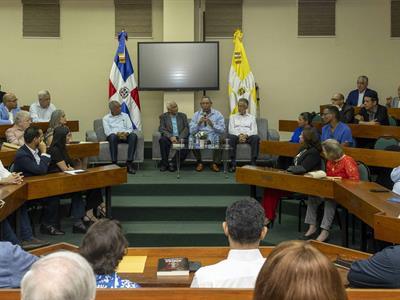 felix-jimenez-exalta-el-bolero-en-su-nuevo-libro