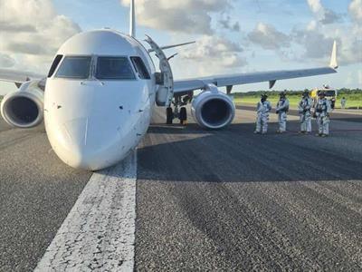 autoridades-investigan-aterrizaje-de-emergencia-de-avion-en-aila