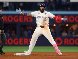 vladimir-guerrero-jr.:-es-felicitado-por-luis-abinader