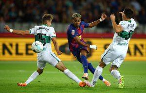 el-barca-gana-tiempo-ante-un-elche-que-lo-intento-hasta-el-final