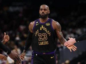 nba:-lebron-james-consigue-su-convocatoria-22-para-el-all-star