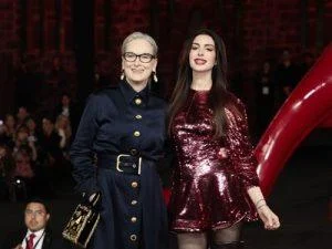 meryl-streep-y-anne-hathaway-deslumbran-en-“the-devil-wears-prada”