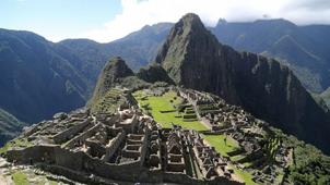 Cierran indefinidamente Machu Picchu por protestas antigubernamentales