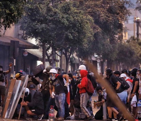 Las protestas contra el Gobierno de Boluarte dejan un muerto en Lima y varios heridos