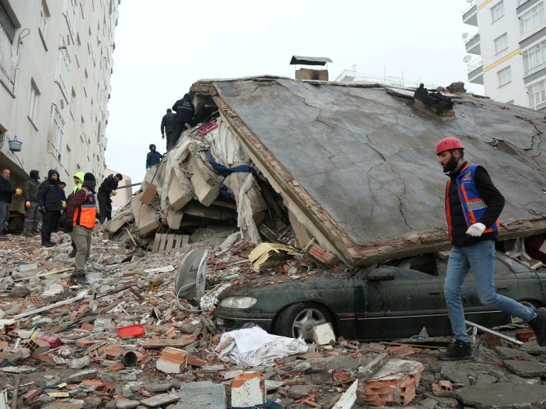 death-toll-rises-above-4,000-after-turkey,-syria-earthquakes