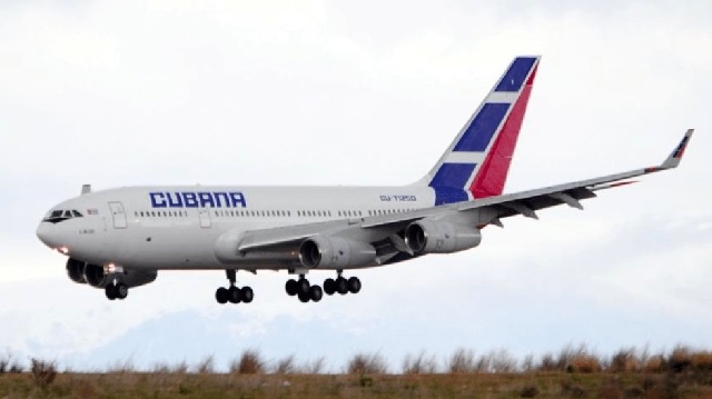 Cubana de Aviación deja pasajeros tirados sin devolver el dinero