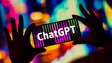 Reportan que China prohíbe ofrecer los servicios de ChatGPT