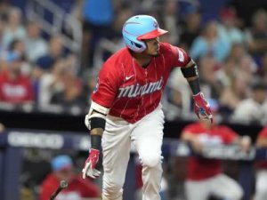 Albert Pujols mostró sus habilidades de baloncesto en el Celebrity Game de  la NBA - El Diario NY