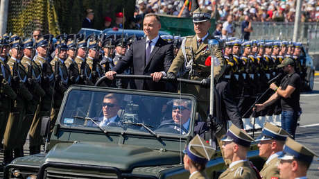polonia-organiza-el-mayor-desfile-militar-desde-la-guerra-fria