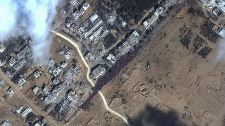 imagenes-satelitales-muestran-a-una-multitud-de-palestinos-huyendo-de-gaza-(fotos)