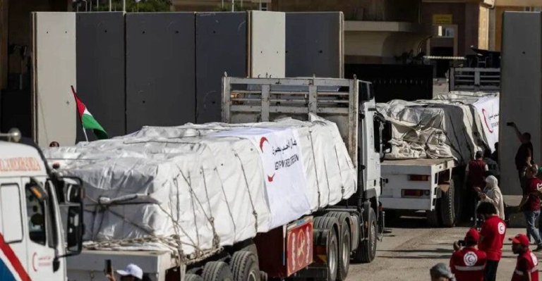 entran-a-gaza-convoyes-con-combustible-y-equipos-para-instalar-un-hospital-de-campana  - 