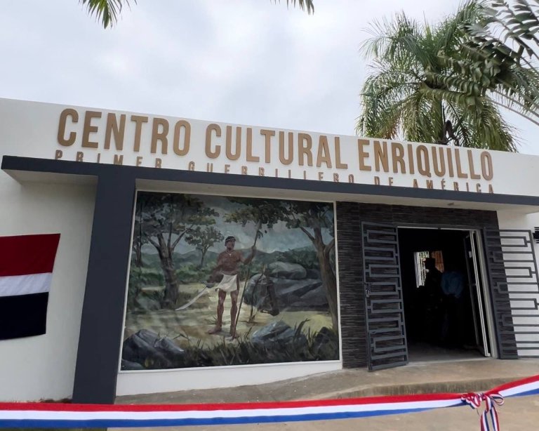 inauguran-en-boya- centro-cultural-en-honor-a- enriquillo