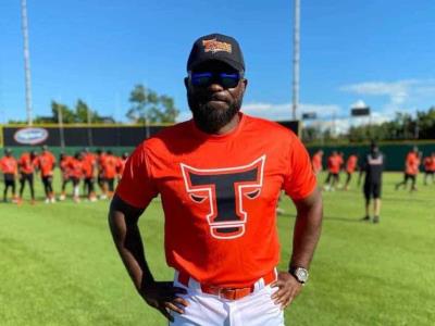 carlos-febles:-“el-fanatico-dominicano-es-exigente-y-sabe-de-beisbol