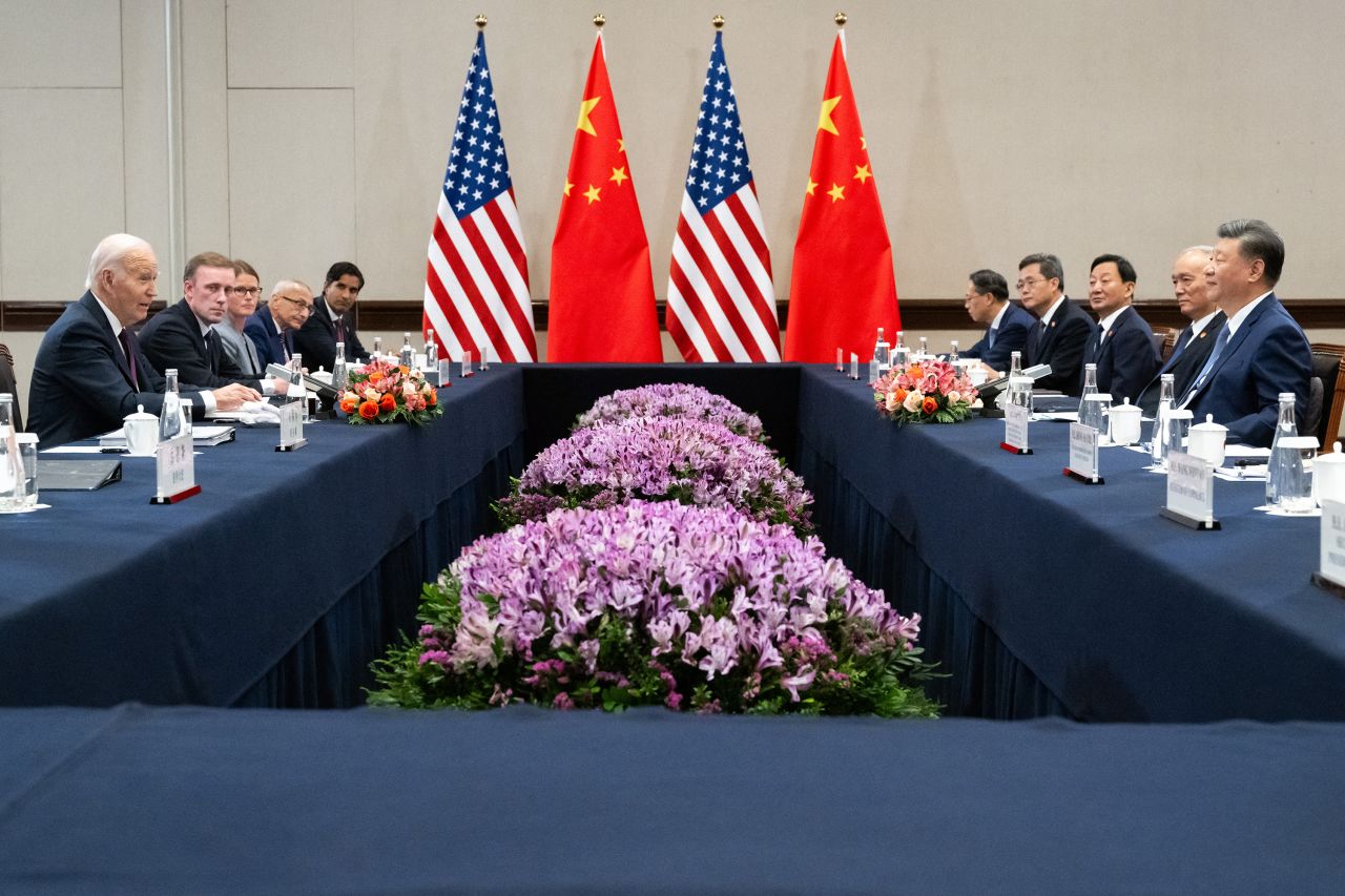 xi-jinping-dice-que-la-relacion-entre-eeuu.-y-china-"no-ha-cambiado"-tras-la-victoria-de-trump-en-las-elecciones,-al-reunirse-por-ultima-vez-con-biden