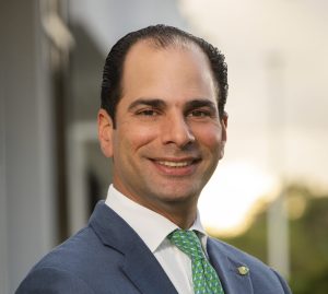 frank-e.-rainieri-encabeza-ranking-empresarial-de-lideres-turisticos-en-rd