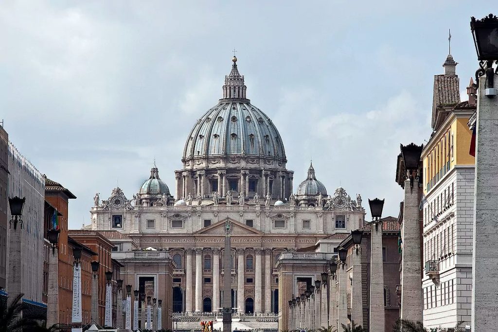 el-vaticano-condena-tres-exresponsables-del-coro-de-la-capilla-sixtina-por-malversacion