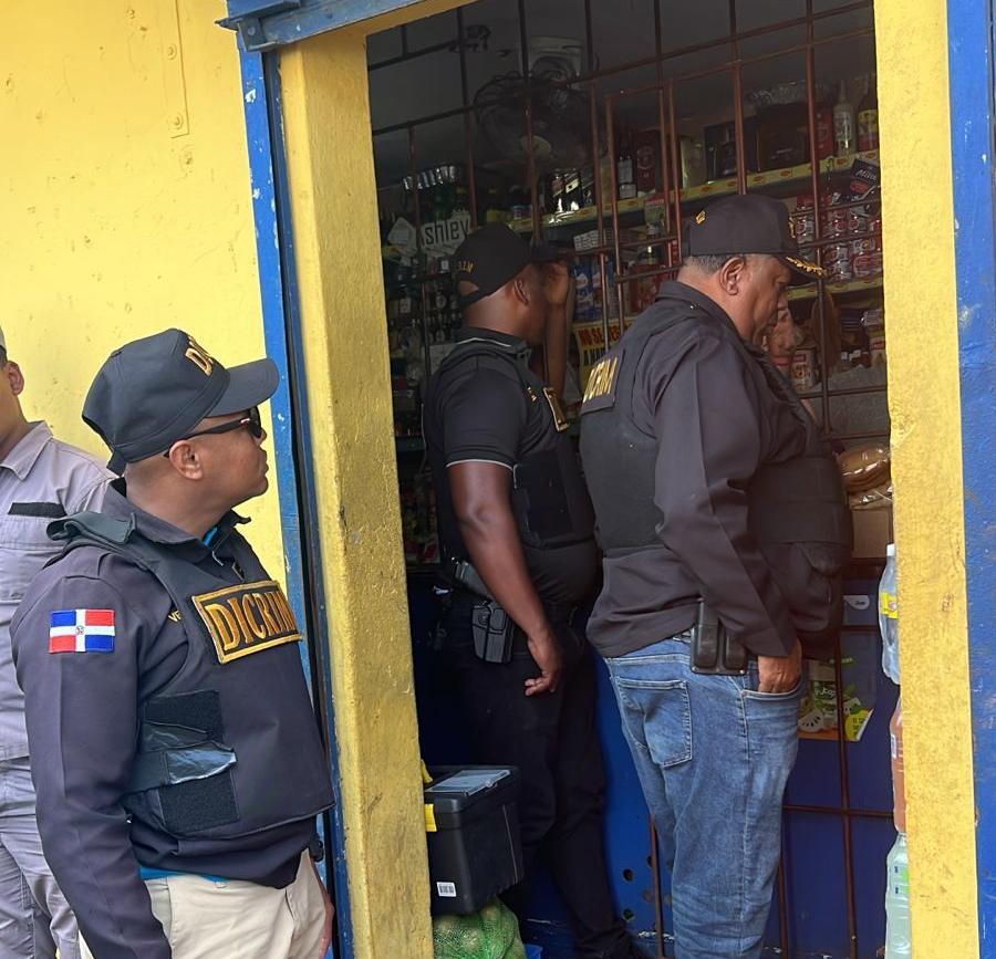 policia-identifica-y-busca-a-dos-antisociales-acusados-de-herir-a-comerciante-en-la-romana