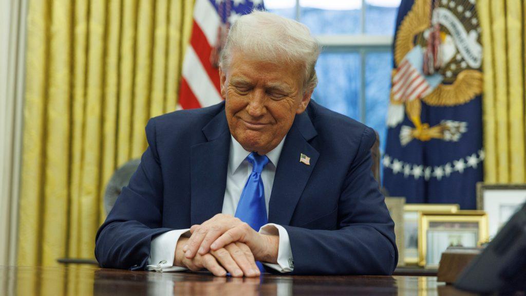 trump-asegura-que-ha-hablado-con-putin-para-iniciar-“de-inmediato”-negociaciones-de-paz-en-ucrania