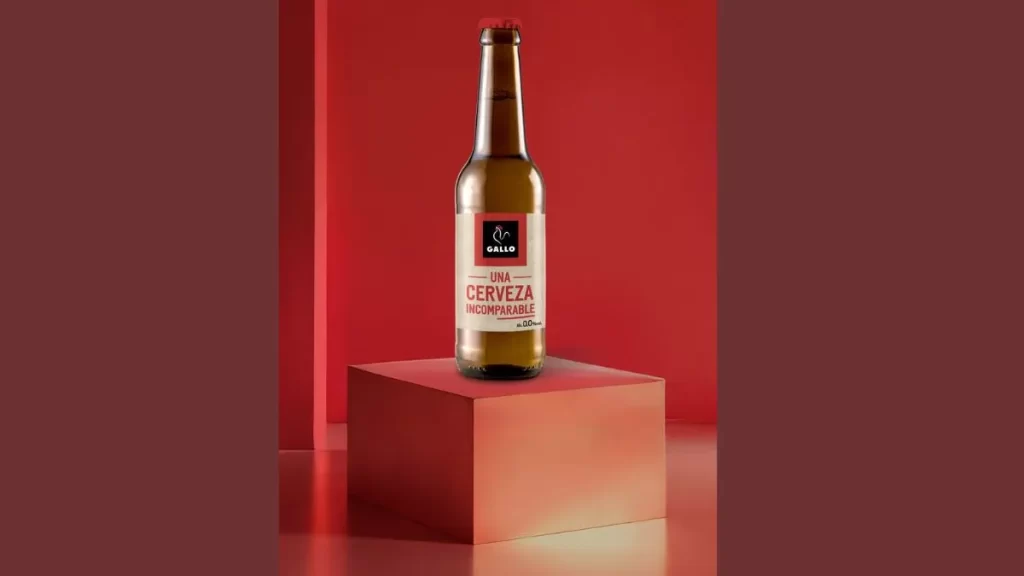 gallo-continua-el-pique-con-estrella-galicia-y-lanza-una-«cerveza»-con-caldo-de-pollo
