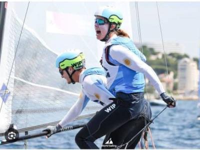 vela:-arrestan-a-exentrenador-de-medallista-por-supuesto-abuso