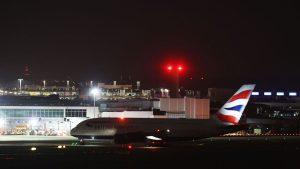 resumen-de-noticias-del-cierre-del-aeropuerto-de-heathrow-en-londres,-21-de-marzo