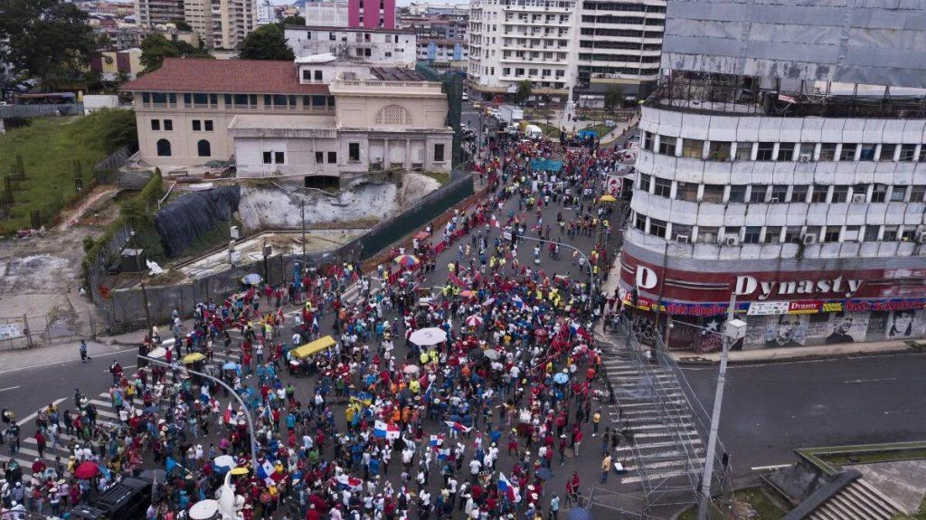 una-nina-de-4-anos-golpeada-por-una-piedra-durante-protestas-en-panama-permanece-en-la-uci