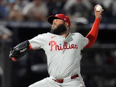 mlb:-el-cerrador-venezolano-jose-alvarado-suspendido-por-80-juegos