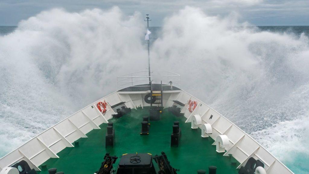 “como-viajar-a-la-luna”:-el-cruce-oceanico-mas-aterrador-del-mundo