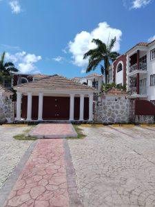 Imagen relacionada con Crece la preocupación por ola de robos en el Residencial Regla María en Pueblo Bávaro