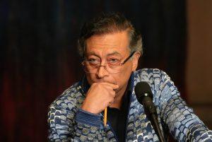 petro-exige-a-su-gabinete-apoyar-el-decreto-que-convoca-a-una-consulta-popular:-“ministro-que-no-firme,-se-va”