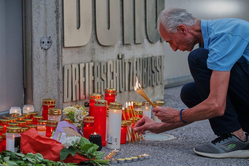 la-matanza-del-instituto-conmociona-a-austria,-uno-de-los-paises-de-europa-con-mas-armas-por-habitante