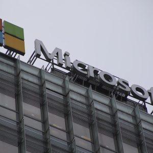 microsoft-sustituye-su-«pantalla-azul-de-la-muerte»-con-cara-triste-por-una-de-color-negro