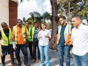 carolina-mejia-supervisa-trabajos-de-limpieza-preventiva