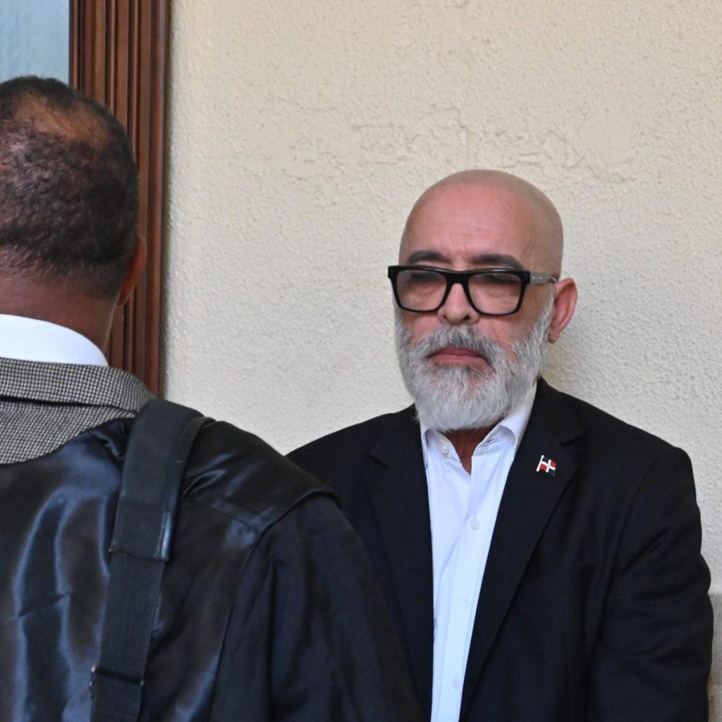imponen-coercion-a-angel-martinez-por-difamar-a-milagros-de-camps