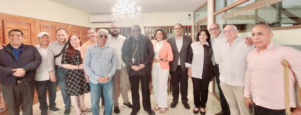 Imagen relacionada con ADOMPRETUR Higüey Reconoce a Monseñor Jesús Castro Marte por sus 30 Años de Sacerdocio