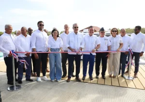 abinader-encabeza-inauguracion-de-muelle-turistico-y-pesquero-en-montecristi