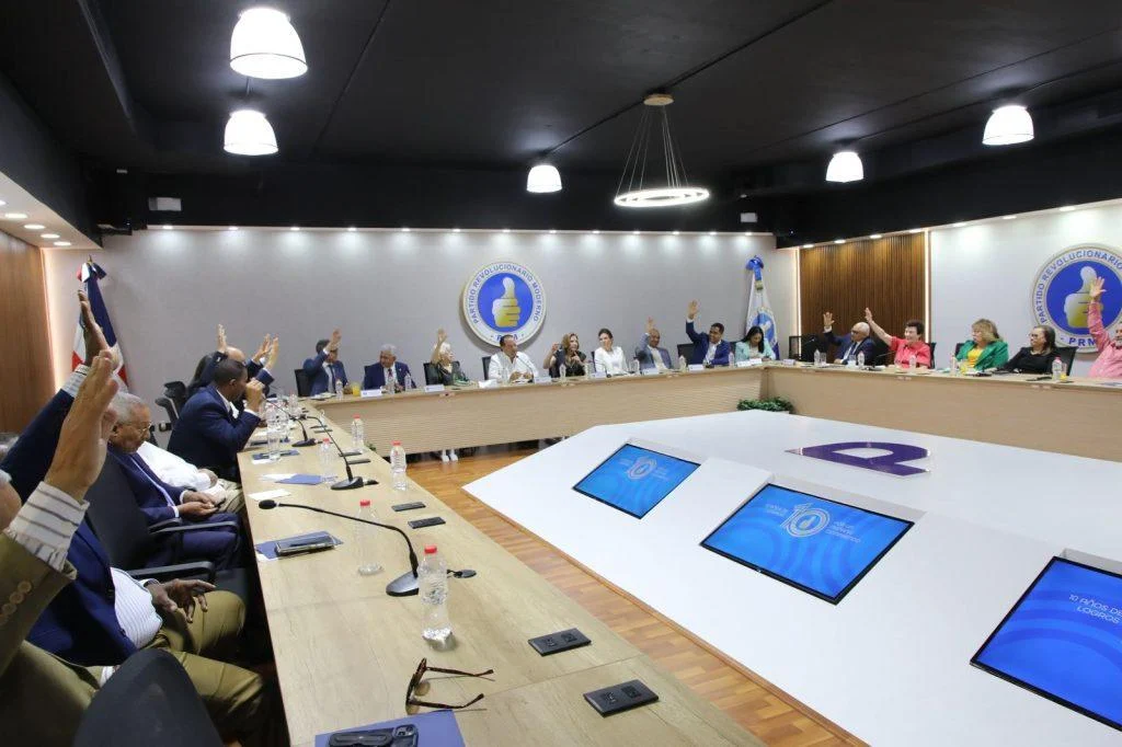 prm-aprueba-que-ricardo-de-los-santos-y-alfredo-pacheco-sigan-dirigiendo-el-congreso
