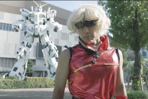 un-politico-japones-ha-intentado-‘hackear’-las-elecciones-disfrazandose-de-villano-de-‘gundam’.-bandai-no-se-lo-ha-tomado-bien