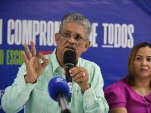 educacion-resolvera-problemas-retrasan-clases-en-centros-de-santiago