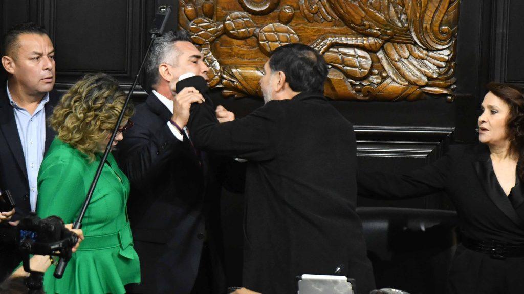 alito-moreno-agrede-a-gerardo-fernandez-norona-en-el-senado