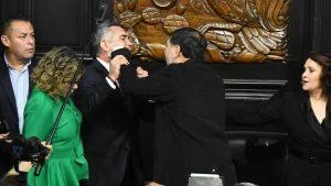 alito-moreno-agrede-a-gerardo-fernandez-norona-en-el-senado