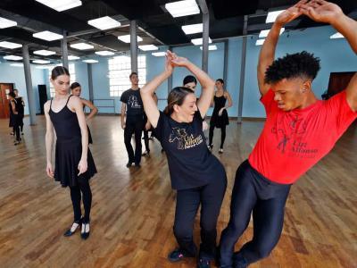 la-compania-cubana-lizt-alfonso-dance-debutara-en-tailandia