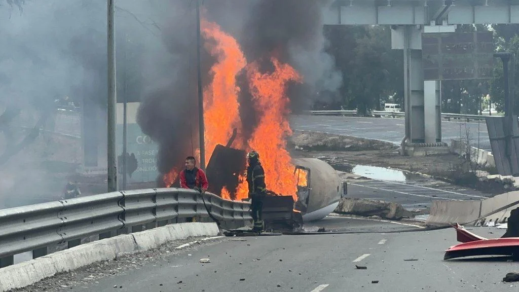 al-menos-3-muertos-y-70-heridos-en-la-explosion-de-una-pipa-de-gas-en-el-puente-de-la-concordia-en-iztapalapa