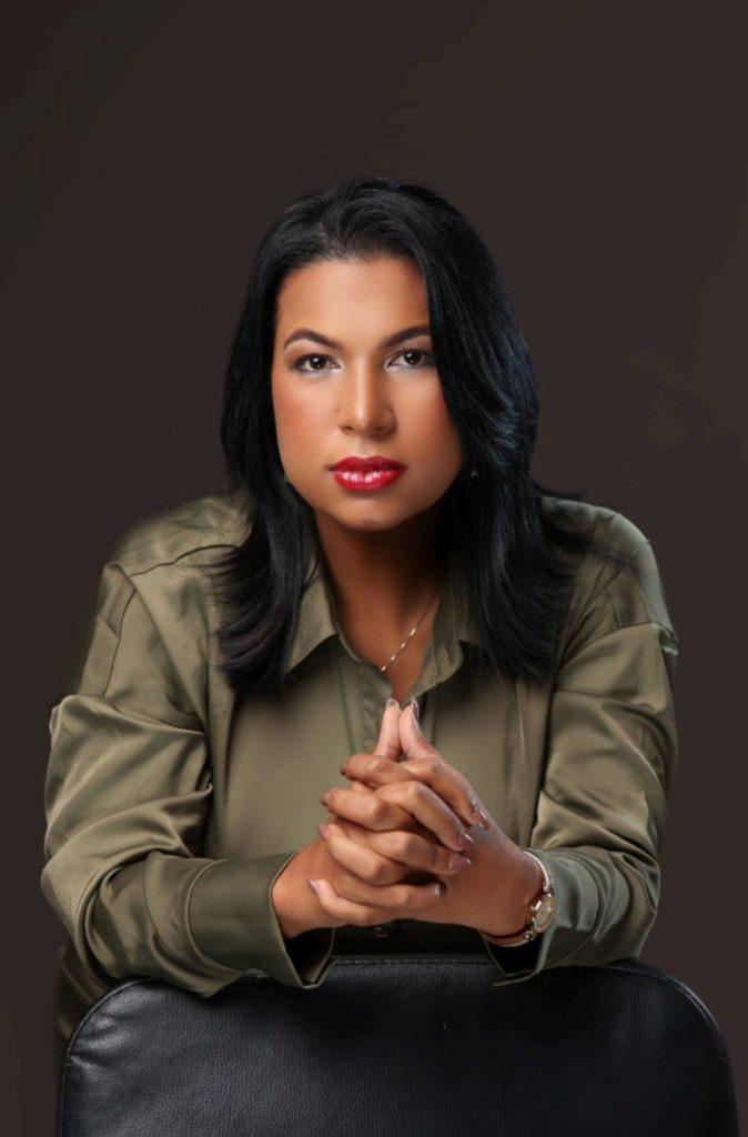 Imagen relacionada con Yamely Pion presenta Salado Golf Beach Resort en Punta Cana Hits
